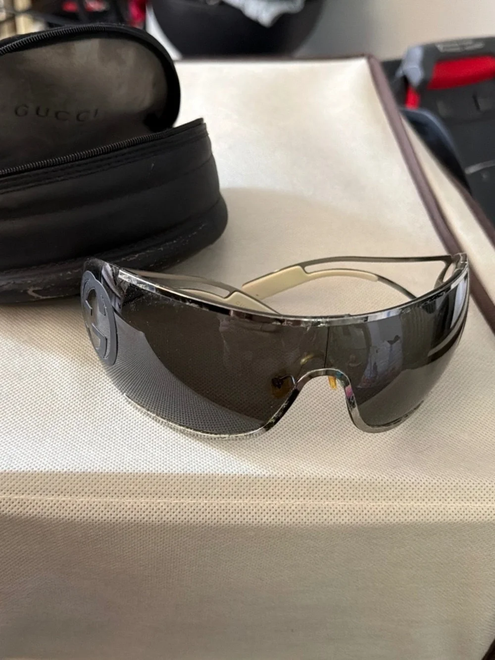 Vintage Gucci Y2K Shield Sunglasses | Made in Italy | Case + Safilo Booklet
